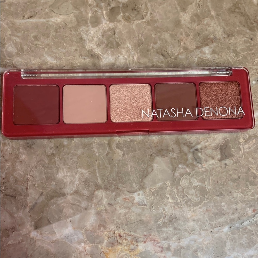 Eyeshadow palette